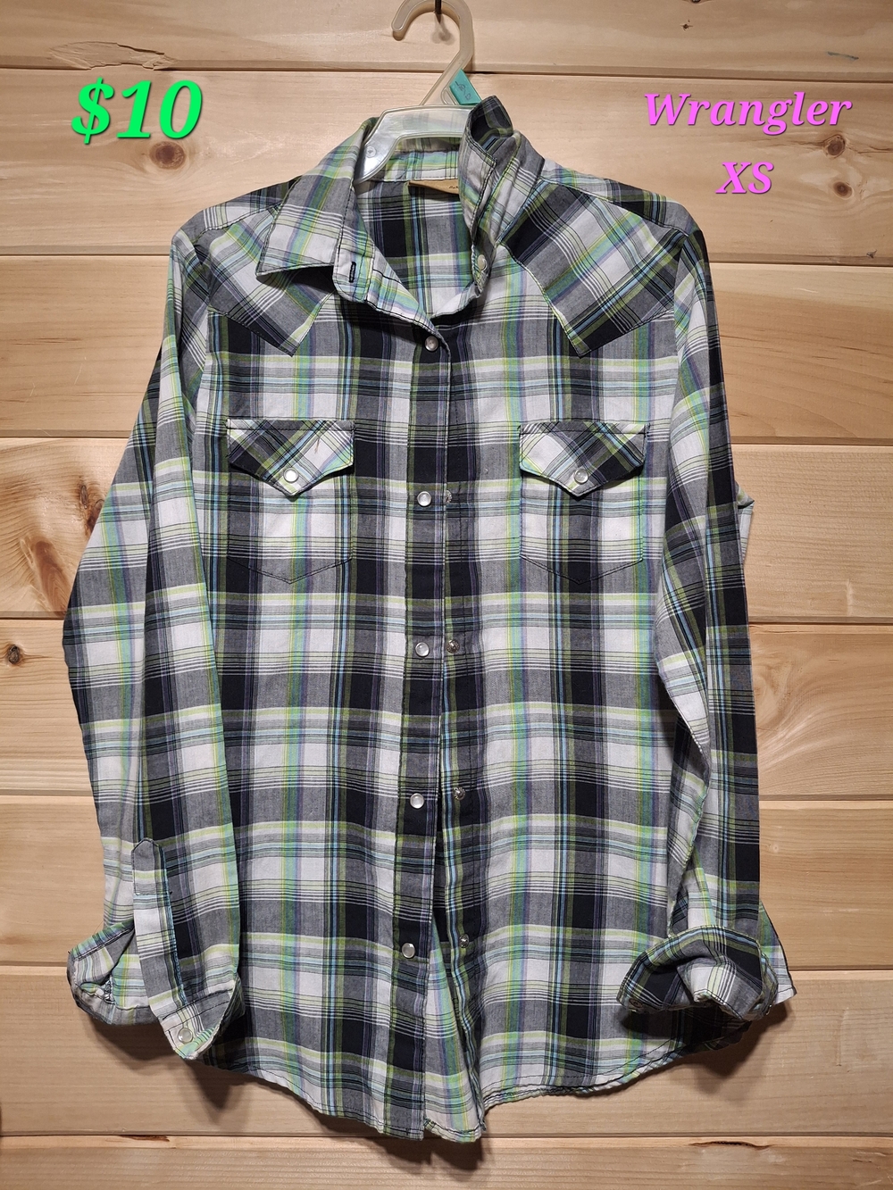 Wrangler Men's Plaid Western Button-Down Shirt
